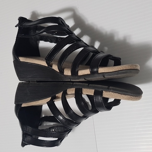 SIZE 7 Denver Hayes Leather Sandals - Picture 3 of 9